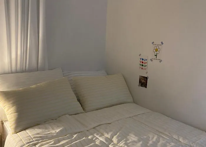 Yongsan - Shared House - Twin - 5min Hangangjin - 10min Itaewon Apartment Seoul