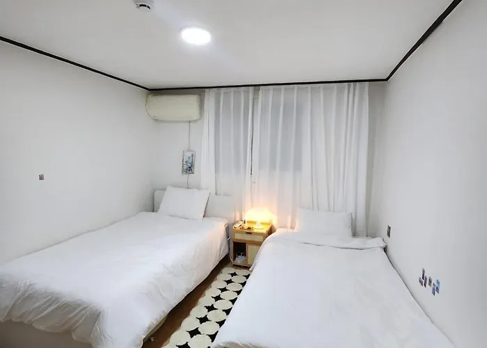 Apartment Yongsan - Shared House - Twin - 5min Hangangjin - 10min Itaewon Seoul
